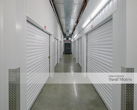 Source URL: https://cdnsc.rentcafe.com/dmslivecafe/3/1352275/1352275-1-5.jpg?width=-1&height=385&quality=80