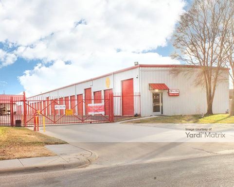 Source URL: https://cdnsc.rentcafe.com/dmslivecafe/3/1352289/1352289-1-3.jpg?width=-1&height=385&quality=80