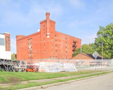 Storage Units for Rent available at 706 Oak Street, Cincinnati, OH 45206