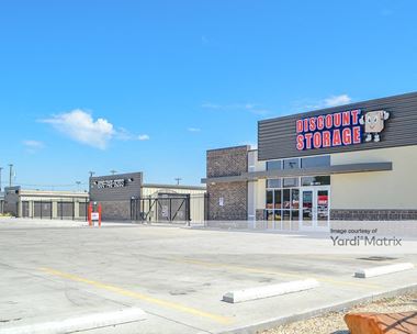 Storage Units for Rent available at 3511 Avenue Q, Lubbock, TX 79412