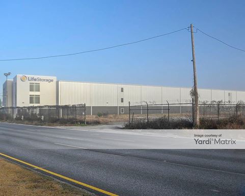 Source URL: https://cdnsc.rentcafe.com/dmslivecafe/3/1362947/1362947-1-3.jpg?width=-1&height=385&quality=80