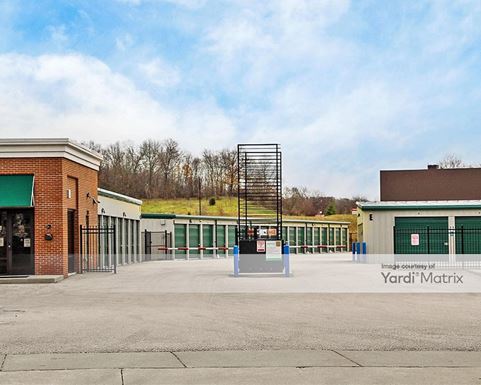 Source URL: https://cdnsc.rentcafe.com/dmslivecafe/3/1362967/1362967-1-4.jpg?width=-1&height=385&quality=80