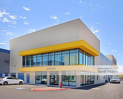 Source URL: https://cdnsc.rentcafe.com/dmslivecafe/3/1372683/1372683-1-3.jpg?width=-1&height=385&quality=80