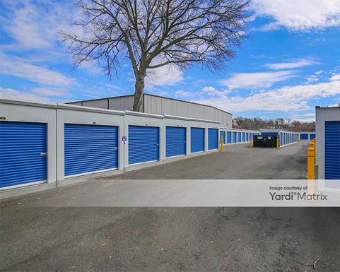 Source URL: https://cdnsc.rentcafe.com/dmslivecafe/3/1372701/1372701-1-2.jpg?width=-1&height=385&quality=80