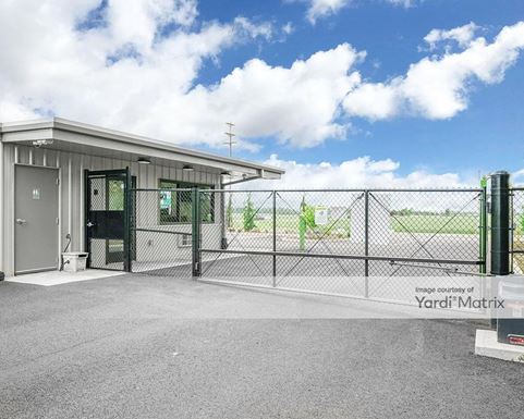 Source URL: https://cdnsc.rentcafe.com/dmslivecafe/3/1372709/1372709-1-6.jpg?width=-1&height=385&quality=80