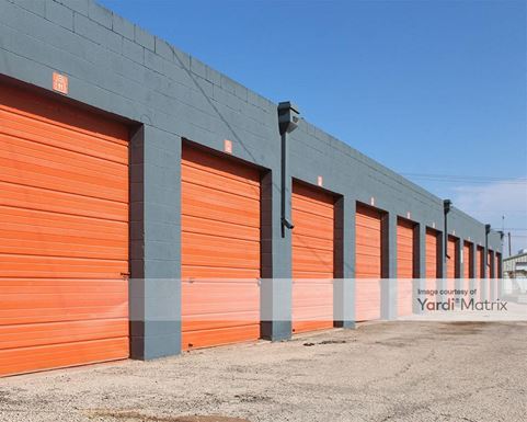 Source URL: https://cdnsc.rentcafe.com/dmslivecafe/3/1380997/1380997-1-5.jpg?width=-1&height=385&quality=80