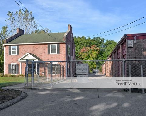 Source URL: https://cdnsc.rentcafe.com/dmslivecafe/3/1381000/1381000-1-2.jpg?width=-1&height=385&quality=80