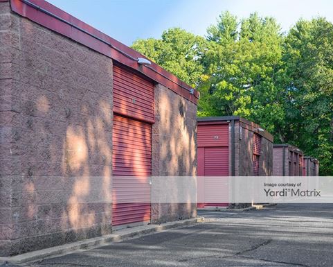 Source URL: https://cdnsc.rentcafe.com/dmslivecafe/3/1381000/1381000-1-4.jpg?width=-1&height=385&quality=80