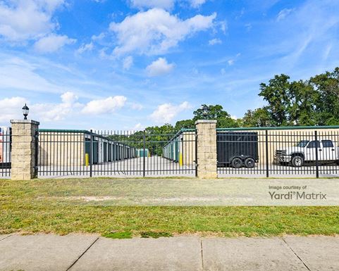 Source URL: https://cdnsc.rentcafe.com/dmslivecafe/3/1407963/1407963-1-2.jpg?width=-1&height=385&quality=80