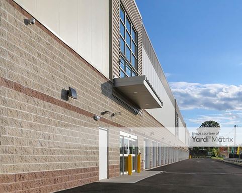 Source URL: https://cdnsc.rentcafe.com/dmslivecafe/3/1407997/1407997-1-4.jpg?width=-1&height=385&quality=80