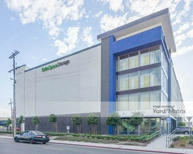 Storage Units for Rent available at 6241 Maywood Avenue, Huntington Park, CA 90255