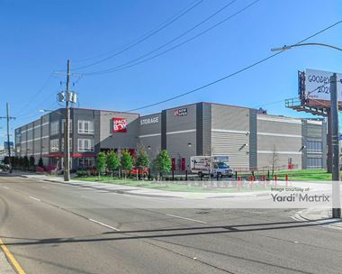 Storage Units for Rent available at 2250 Earhart Blvd, New Orleans, LA 70113