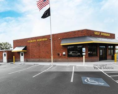 Storage Units for Rent available at 3216 Mid Pine Road, Fayetteville, NC 28306