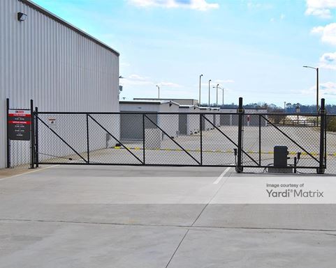 Source URL: https://cdnsc.rentcafe.com/dmslivecafe/3/1408103/1408103-1-2.jpg?width=-1&height=385&quality=80