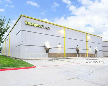 Storage Units for Rent available at 2075 Kingsley Drive, Pearland, TX 77584