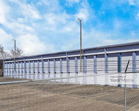 Source URL: https://cdnsc.rentcafe.com/dmslivecafe/3/1419405/1419405-1-4.jpg?width=-1&height=385&quality=80