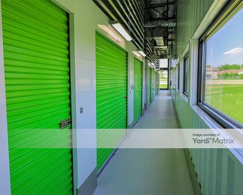 Source URL: https://cdnsc.rentcafe.com/dmslivecafe/3/1437347/1437347-1-4.jpg?width=-1&height=385&quality=80