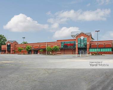 Storage Units for Rent available at 400 Pio Nono Avenue, Macon, GA 31204