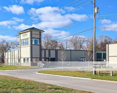 Storage Units for Rent available at 706 Veterans Memorial Hwy, Council Bluffs, IA 51501