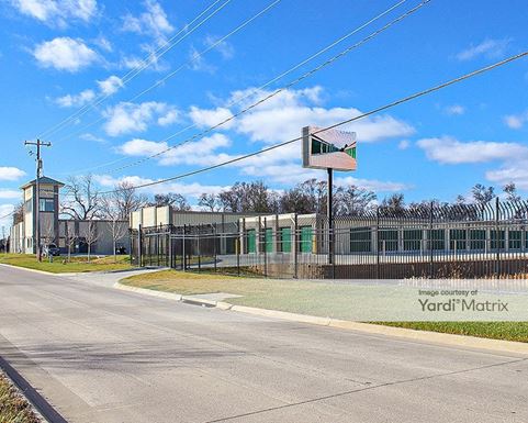 Source URL: https://cdnsc.rentcafe.com/dmslivecafe/3/1437372/1437372-1-5.jpg?width=-1&height=385&quality=80