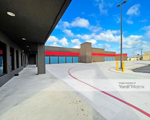 Source URL: https://cdnsc.rentcafe.com/dmslivecafe/3/1455283/1455283-1-2.jpg?width=-1&height=385&quality=80