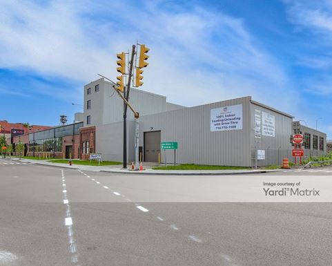 Source URL: https://cdnsc.rentcafe.com/dmslivecafe/3/1455294/1455294-1-6.jpg?width=-1&height=385&quality=80