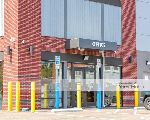 Source URL: https://cdnsc.rentcafe.com/dmslivecafe/3/1494969/1494969-1-4.jpg?width=-1&height=385&quality=80