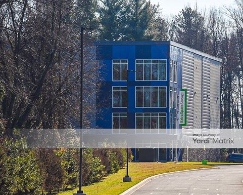 Source URL: https://cdnsc.rentcafe.com/dmslivecafe/3/1494975/1494975-1-4.jpg?width=-1&height=385&quality=80