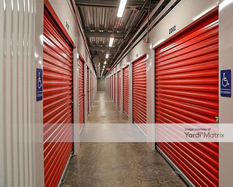 Source URL: https://cdnsc.rentcafe.com/dmslivecafe/3/1525605/1525605-1-5.jpg?width=-1&height=385&quality=80