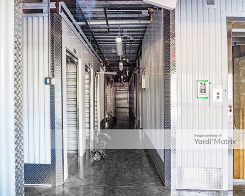 Source URL: https://cdnsc.rentcafe.com/dmslivecafe/3/1525611/1525611-1-4.jpg?width=-1&height=385&quality=80