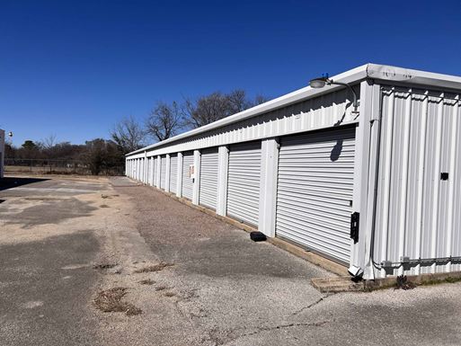 Source URL: https://cdnsc.rentcafe.com/dmslivecafe/3/1530807/IMG_9622(20220414203948617).jpg?width=-1&height=385&quality=80