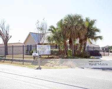 Storage Units for Rent available at 3320 Westside Drive, Pasadena, TX 77504