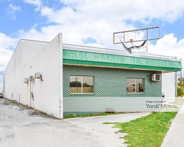 Storage Units for Rent available at 13755 US Highway 19 North, Clearwater, FL 33764