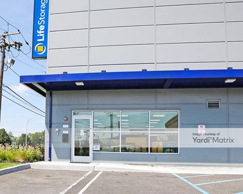 Source URL: https://cdnsc.rentcafe.com/dmslivecafe/3/1581751/1581751-1-2.jpg?width=-1&height=385&quality=80