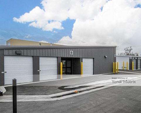 Source URL: https://cdnsc.rentcafe.com/dmslivecafe/3/1581767/1581767-1-4.jpg?width=-1&height=385&quality=80