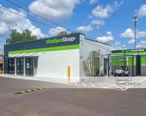 Source URL: https://cdnsc.rentcafe.com/dmslivecafe/3/1581784/1581784-1-2.jpg?width=-1&height=385&quality=80