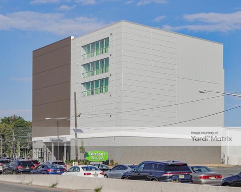 Source URL: https://cdnsc.rentcafe.com/dmslivecafe/3/1602624/1602624-1-2.jpg?width=-1&height=385&quality=80