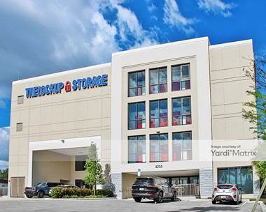Storage Units for Rent available at 4255 Davie Road Ext, Hollywood, FL 33024