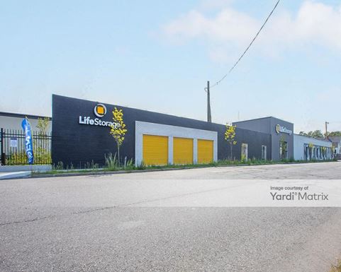 Source URL: https://cdnsc.rentcafe.com/dmslivecafe/3/1602645/1602645-1-1.jpg?width=-1&height=385&quality=80