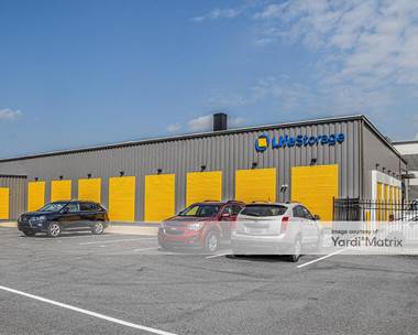 Storage Units for Rent available at 830 North 6th Street, Lafayette, IN 47904
