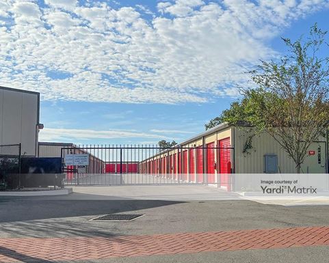 Source URL: https://cdnsc.rentcafe.com/dmslivecafe/3/1602715/1602715-1-2.jpg?width=-1&height=385&quality=80