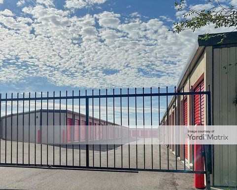 Source URL: https://cdnsc.rentcafe.com/dmslivecafe/3/1602715/1602715-1-4.jpg?width=-1&height=385&quality=80