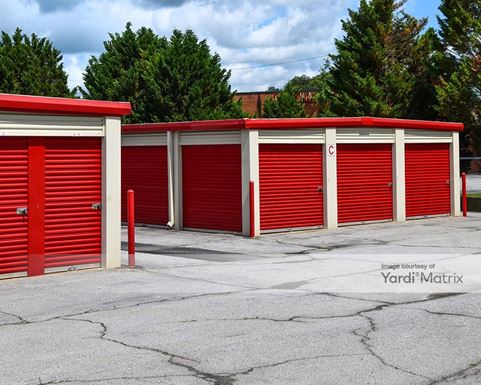 Source URL: https://cdnsc.rentcafe.com/dmslivecafe/3/1612662/1612662-1-4.jpg?width=-1&height=385&quality=80