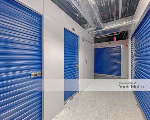 Source URL: https://cdnsc.rentcafe.com/dmslivecafe/3/1632425/1632425-1-3.jpg?width=-1&height=385&quality=80