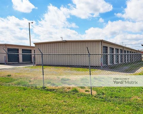 Source URL: https://cdnsc.rentcafe.com/dmslivecafe/3/1637803/1637803-1-5.jpg?width=-1&height=385&quality=80