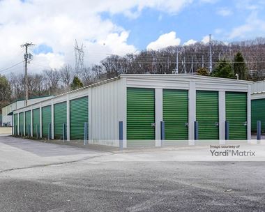 Storage Units for Rent available at 1513 Hampshire Pike, Columbia, TN 38401