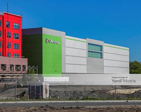 Source URL: https://cdnsc.rentcafe.com/dmslivecafe/3/1637853/1637853-1-4.jpg?width=-1&height=385&quality=80