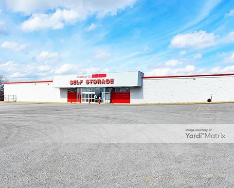 Source URL: https://cdnsc.rentcafe.com/dmslivecafe/3/1637856/1637856-1-3.jpg?width=-1&height=385&quality=80