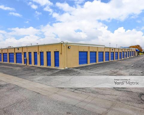 Source URL: https://cdnsc.rentcafe.com/dmslivecafe/3/1637864/1637864-1-4.jpg?width=-1&height=385&quality=80