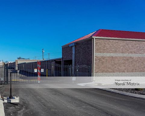 Source URL: https://cdnsc.rentcafe.com/dmslivecafe/3/1637884/1637884-1-2.jpg?width=-1&height=385&quality=80